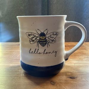 “Hello Honey” mug with bee design